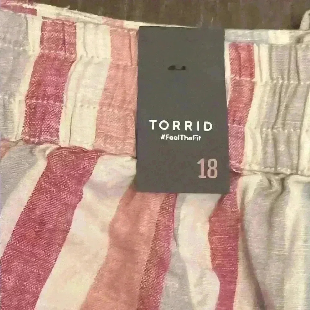 Torrid Women Size 18 Casual Shorts Multicolor Striped Linen Blend NEW - Picture 5 of 5